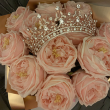 Load image into Gallery viewer, Queen Roses &amp; Crown/Tiara
