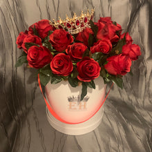 Load image into Gallery viewer, Majesty Bouquet &amp; Crown
