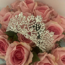 Load image into Gallery viewer, Beauty Queen Bouquet and Tiara
